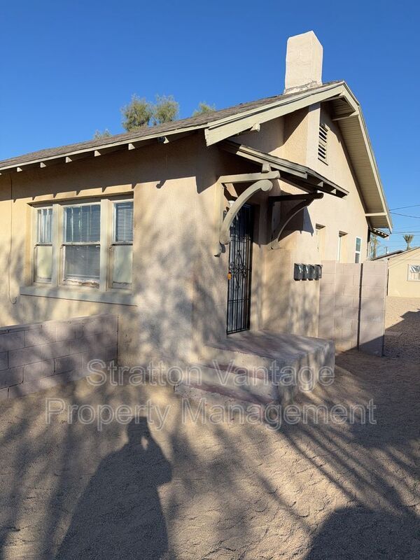 2032 W Adams St Phoenix, AZ 85009