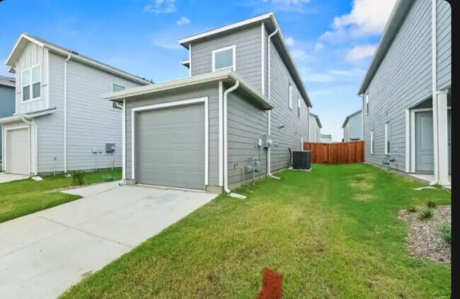 726 Sandhill Crane Lane, Princeton, TX 75407 photo 2