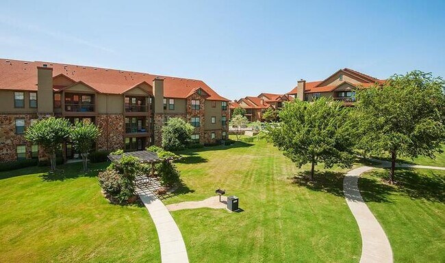 8889 Cook Ranch Rd Benbrook, TX 76126 photo 2
