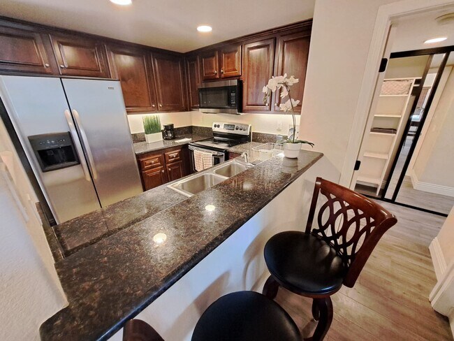 3979 Nobel Dr San Diego, CA 92122 photo 5
