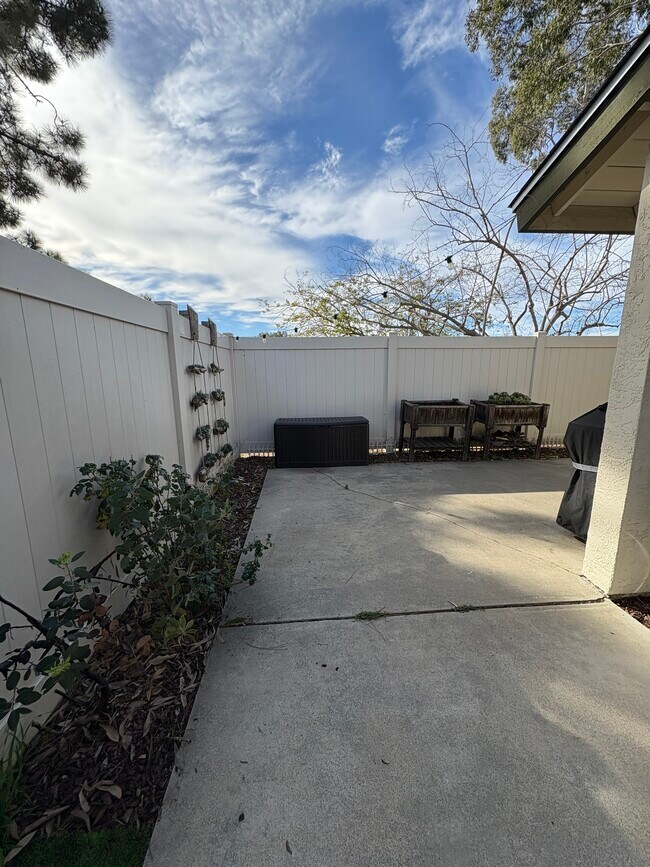 136 Countrywood Ln Encinitas, CA 92024 photo 4
