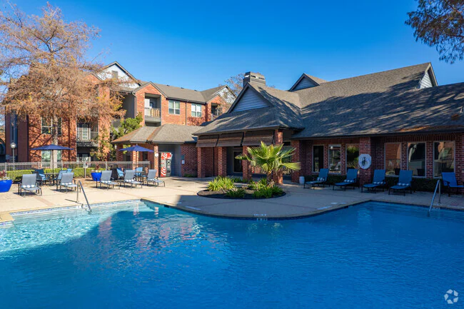 Highland Apartments photo 3
