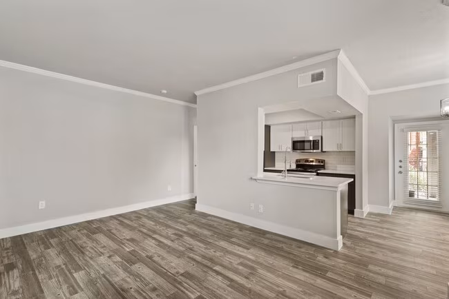 Highland Apartments photo 5