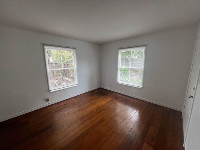 1213 University Ave Berkeley, CA 94702 photo 4