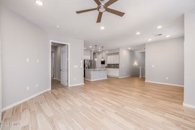 250 W Queen Creek Rd Chandler, AZ 85248 photo 3