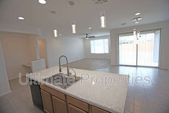 25976 W Louise Dr Buckeye, AZ 85396 photo 5