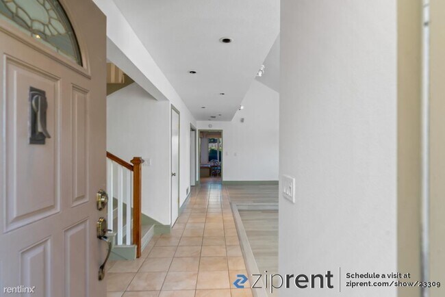 451 Boothbay Avenue, Foster City, CA 94404 photo 4