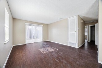908 Kirschner Place, Austin, TX 78758 photo 2