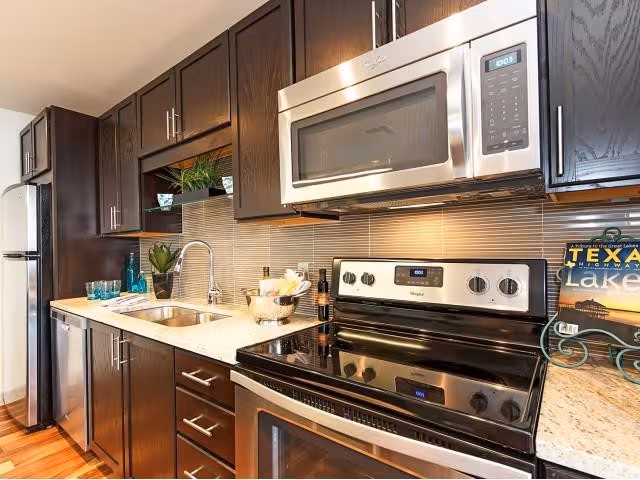 LTV Tower Apartments photo 4