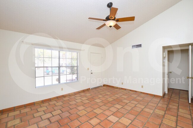 1559 East Drake Drive, Tempe, AZ 85283 photo 4