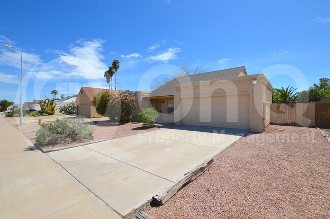 1559 East Drake Drive