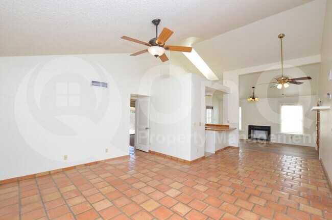 1559 East Drake Drive, Tempe, AZ 85283 photo 5