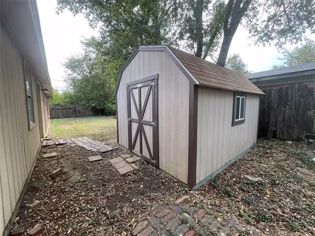 2620 Roberts Cut Off Rd Fort Worth, TX 76114 photo 3