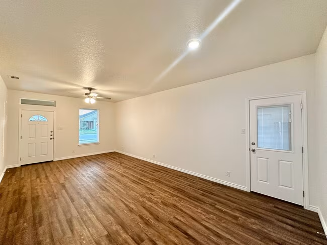1109 Carlsberg Dr Killeen, TX 76549 photo 5