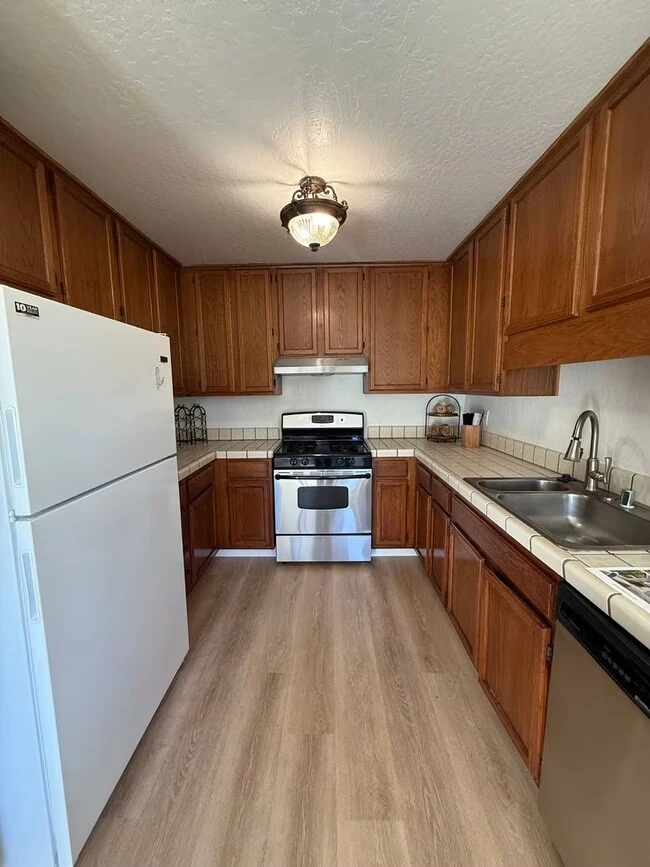 253 Green Meadow Dr Watsonville, CA 95076 photo 4