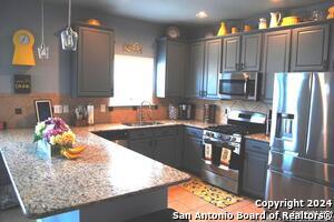509 Whittmen Ave Schertz, TX 78108 photo 3