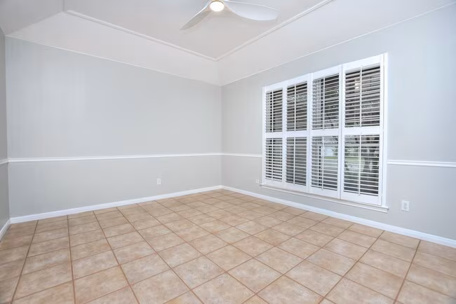 1604 Barcus Dr Georgetown, TX 78626 photo 5