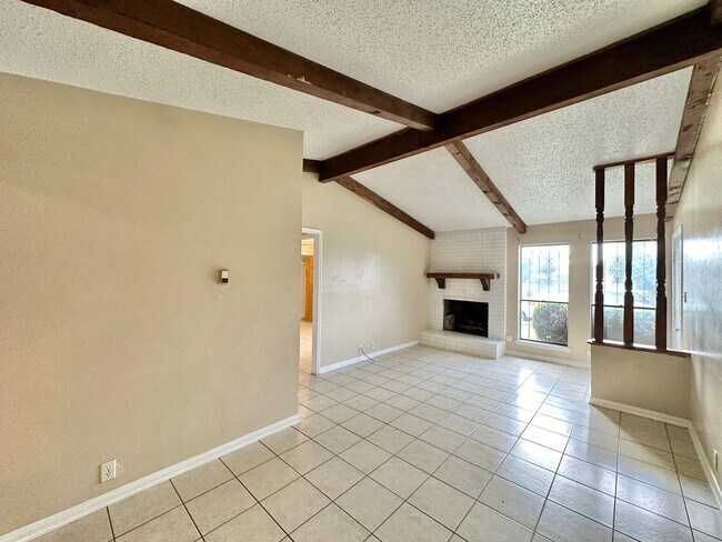 2202 Shoemaker Dr Killeen, TX 76543 photo 4