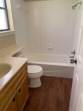706 W 22nd St Austin, TX 78705 photo 5