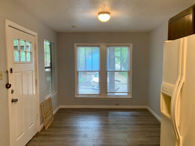 3504 Duval St Austin, TX 78705 photo 5