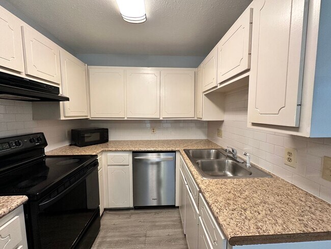 3504 Duval St Austin, TX 78705 photo 4