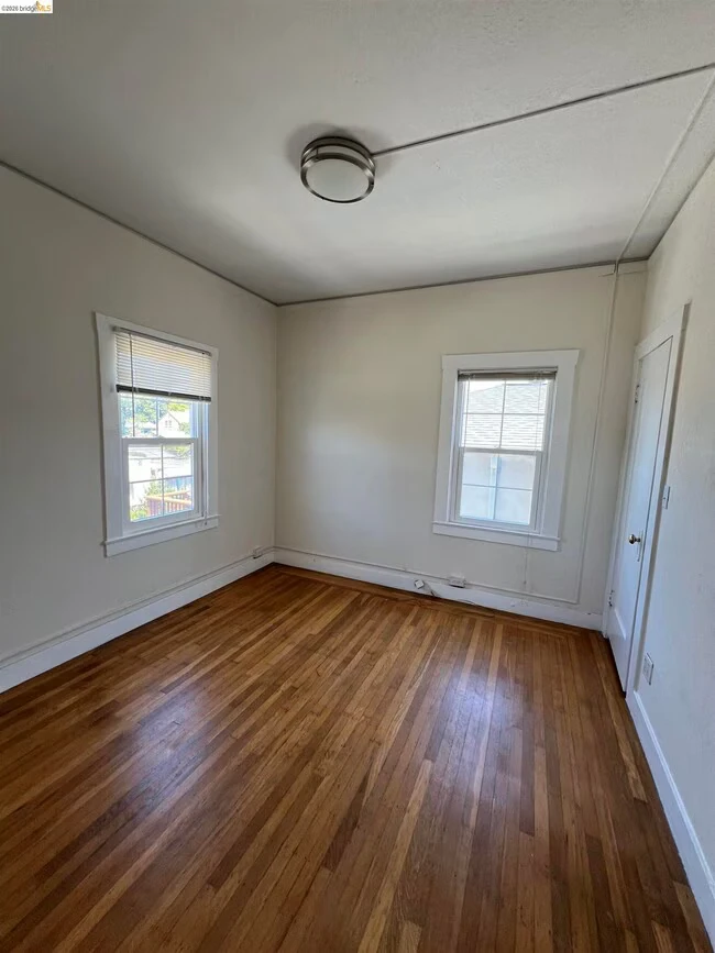 2249 Spaulding Ave Berkeley, CA 94703 photo 2