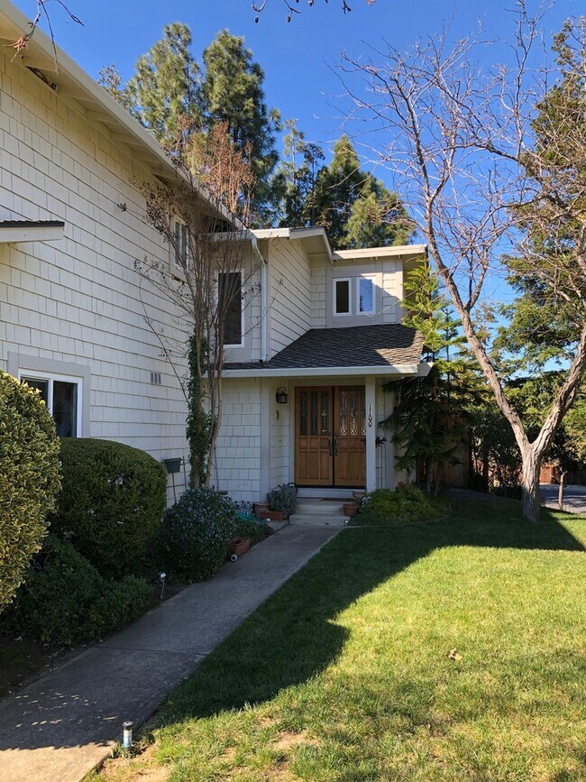 1100 Limeridge Dr Concord, CA 94518 photo 2