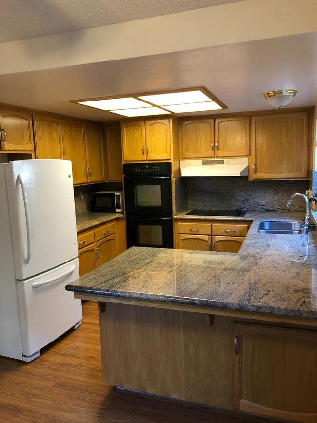 1100 Limeridge Dr Concord, CA 94518 photo 3
