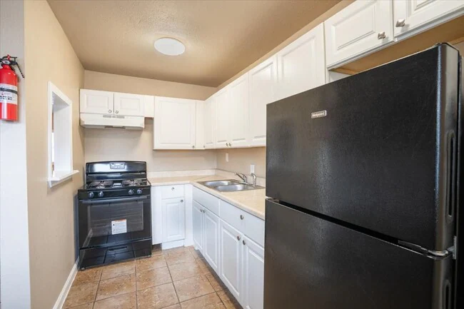 Dismuke Apartment Homes photo 4
