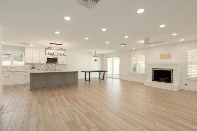 8656 E Solano Dr Scottsdale, AZ 85250 photo 4
