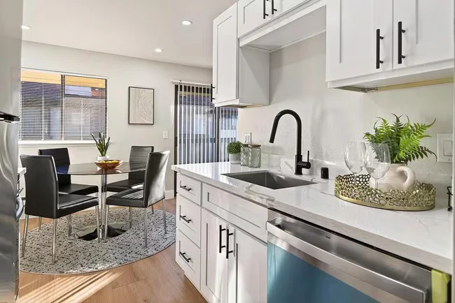 15059 Hesperian Blvd San Leandro, CA 94578 photo 5