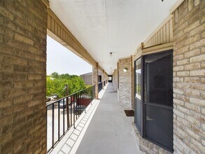 3316 Guadalupe St Austin, TX 78705 photo 5