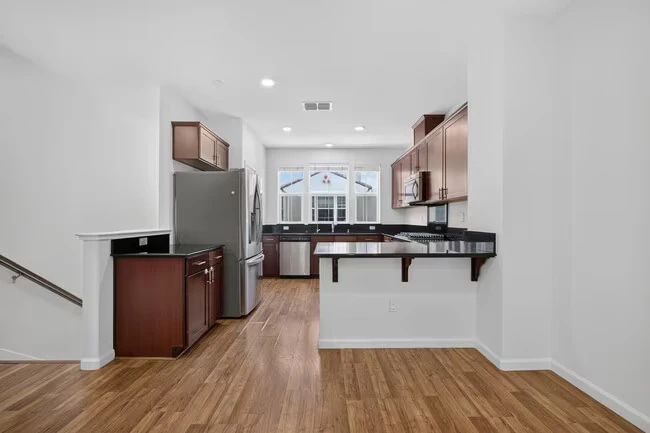 630 Barcelona Loop Milpitas, CA 95035 photo 3