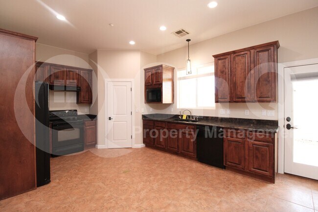 14648 North Del Cambre Avenue, Fountain Hills, AZ 85268 photo 3