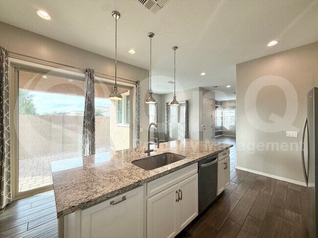 1871 E Lantana Dr Chandler, AZ 85286 photo 4