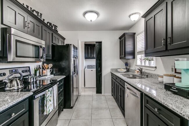 501 Rogers Way Rockwall, TX 75087 photo 2