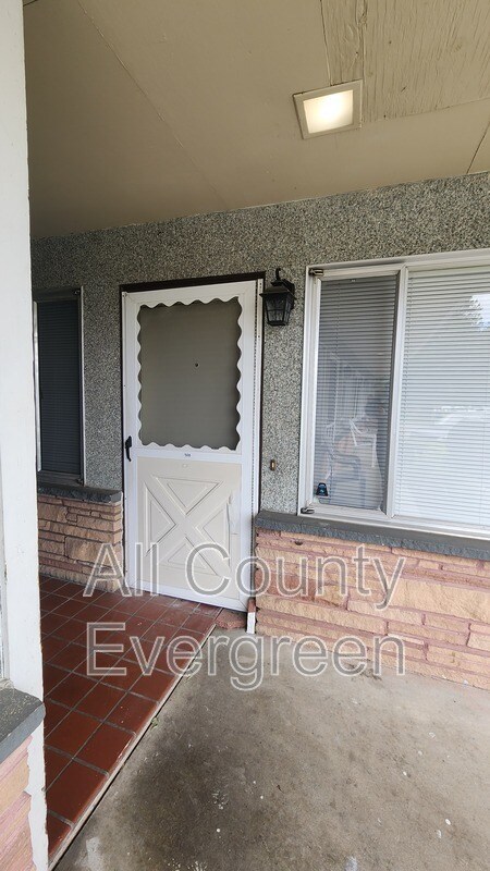 508 1st Ave E photo 2