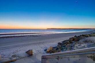 1750 Avenida Del Mundo Coronado, CA 92118 photo 4
