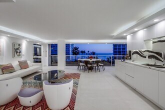 1750 Avenida Del Mundo Coronado, CA 92118 photo 2