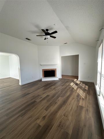 2006 Oakglen Dr Garland, TX 75040 photo 4