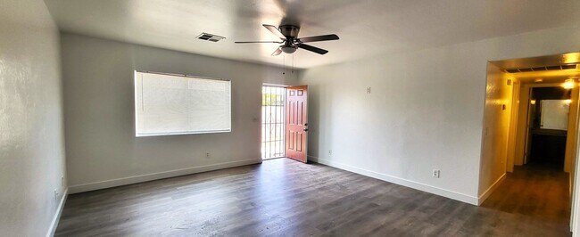 2602 E Southgate Ave Phoenix, AZ 85040 photo 5