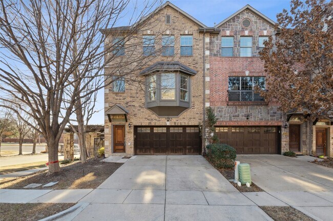 1506 Biltmore Lane, Irving, TX 75063 photo 2