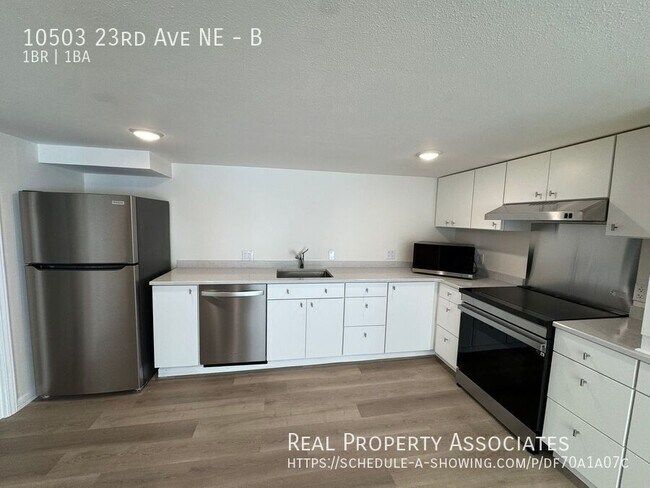 10503 23rd Ave NE Seattle, WA 98125 photo 2
