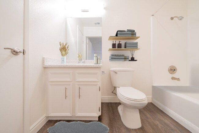 1466 Bonair Rd Vista, CA 92084 photo 4