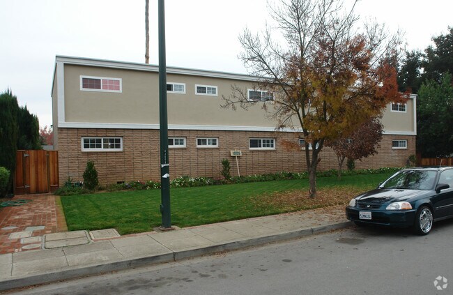 1025 Boranda photo 3