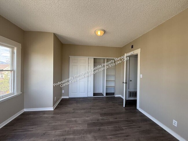963 18th St Oakland, CA 94607 photo 4