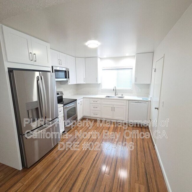 1025 Palmetto Way Petaluma, CA 94954 photo 3