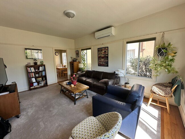 2319 Grant St Berkeley, CA 94703 photo 2