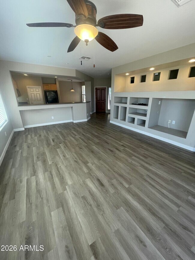 41831 N Mill Creek Way Anthem, AZ 85086 photo 3