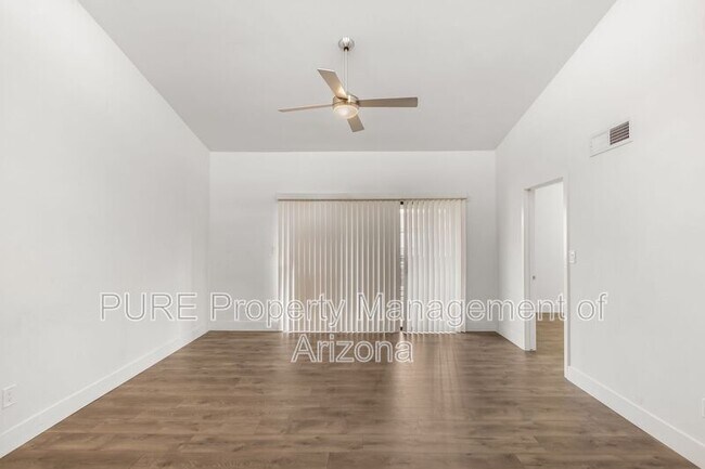 6480 N 82nd St Scottsdale, AZ 85250 photo 4